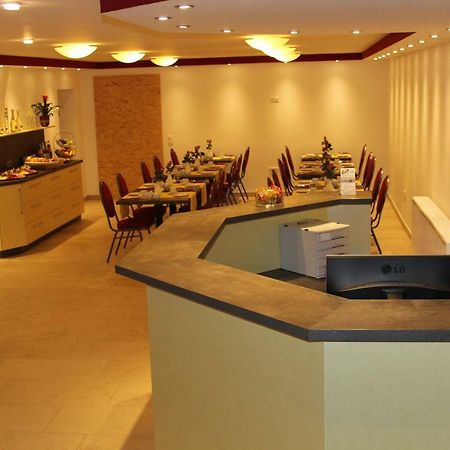 Helmers Gaestehaus Gempfing エクステリア 写真